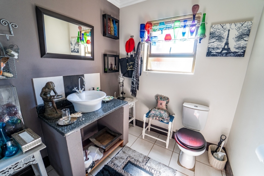 4 Bedroom Property for Sale in Woodland Hills Free State